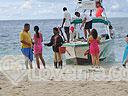 cartagena-women-boat-1104-46
