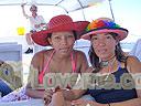 cartagena-women-boat-1104-58